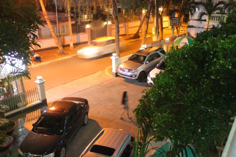 Ngoại cảnh khách sạn