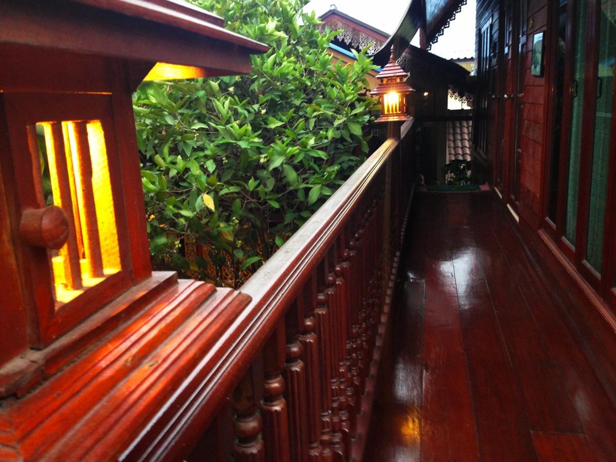 Ngoại cảnh khách sạn