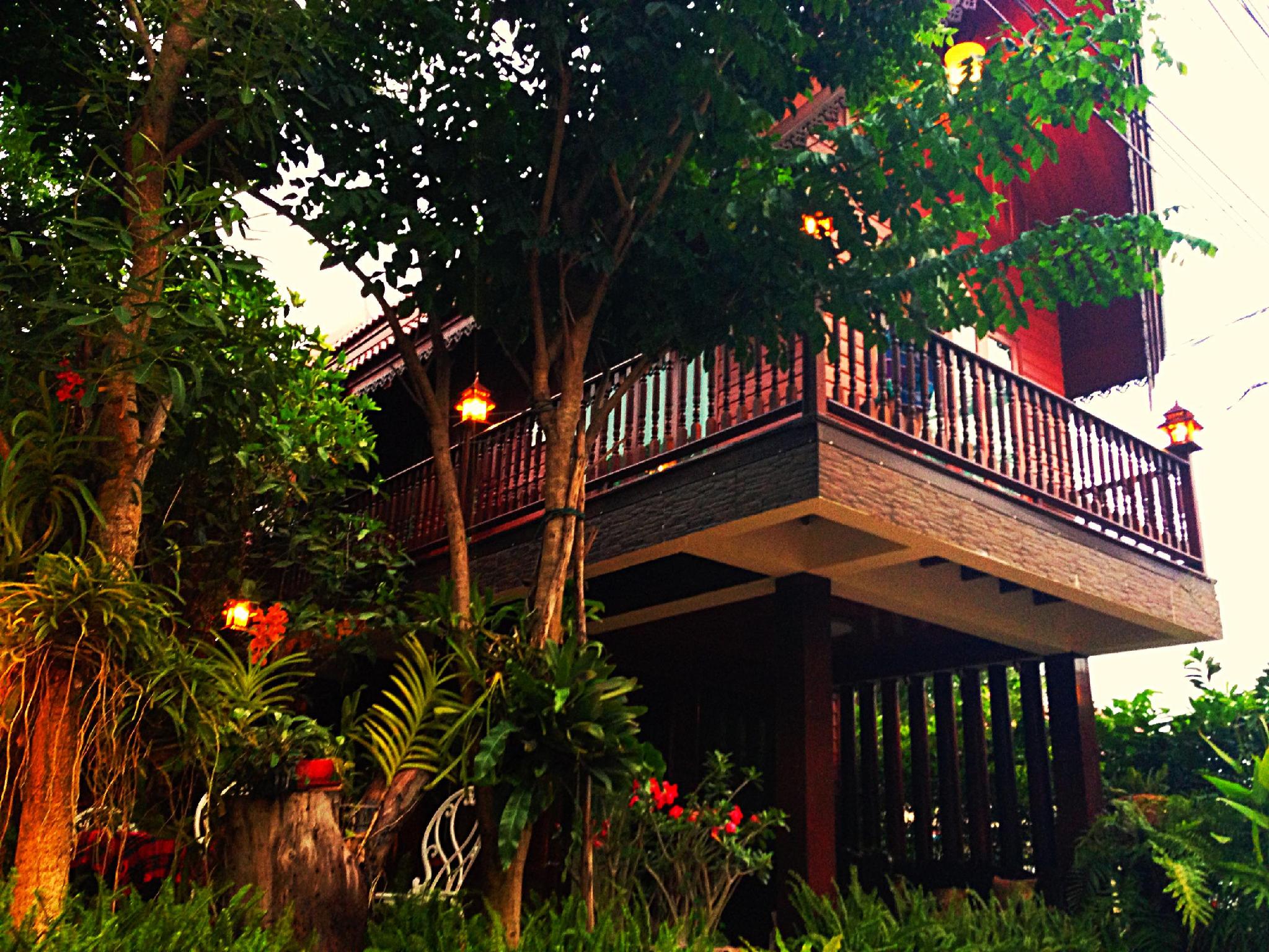 Ngoại cảnh khách sạn