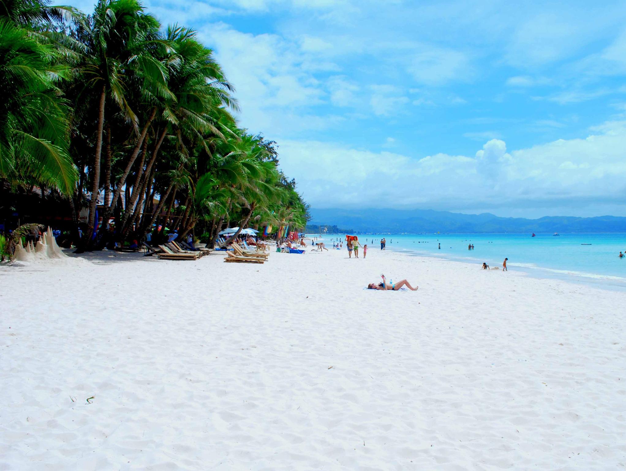 Nơi tham quan gần đây