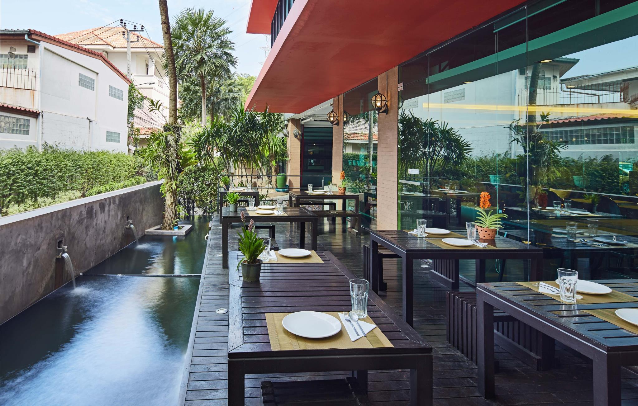 Ngoại cảnh khách sạn