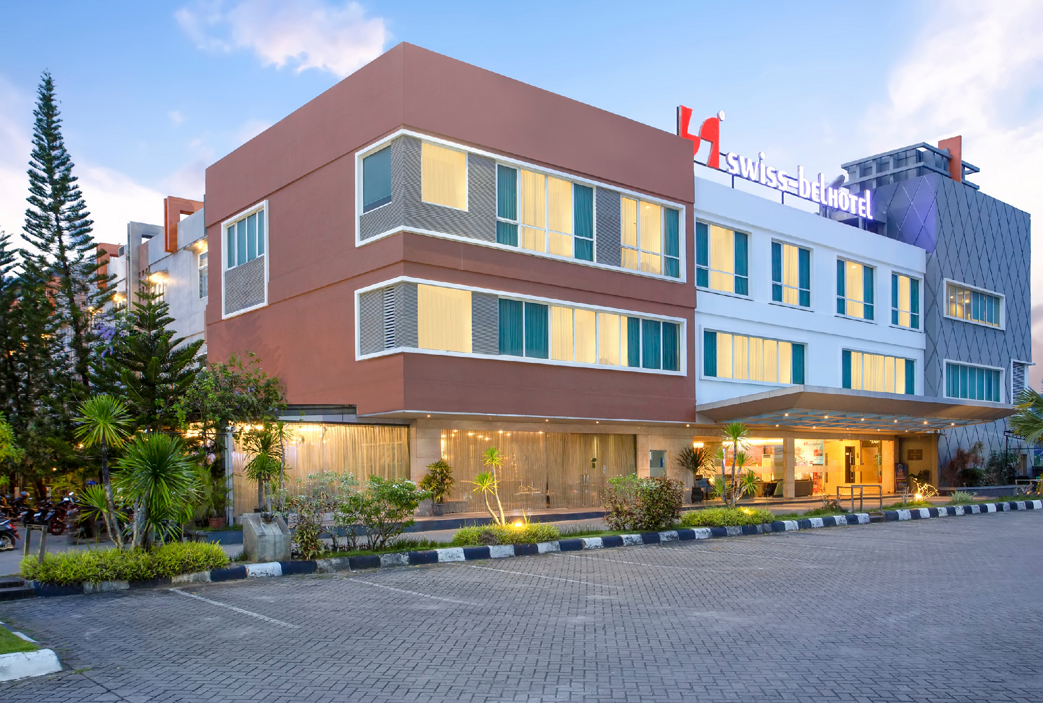 Ngoại cảnh khách sạn