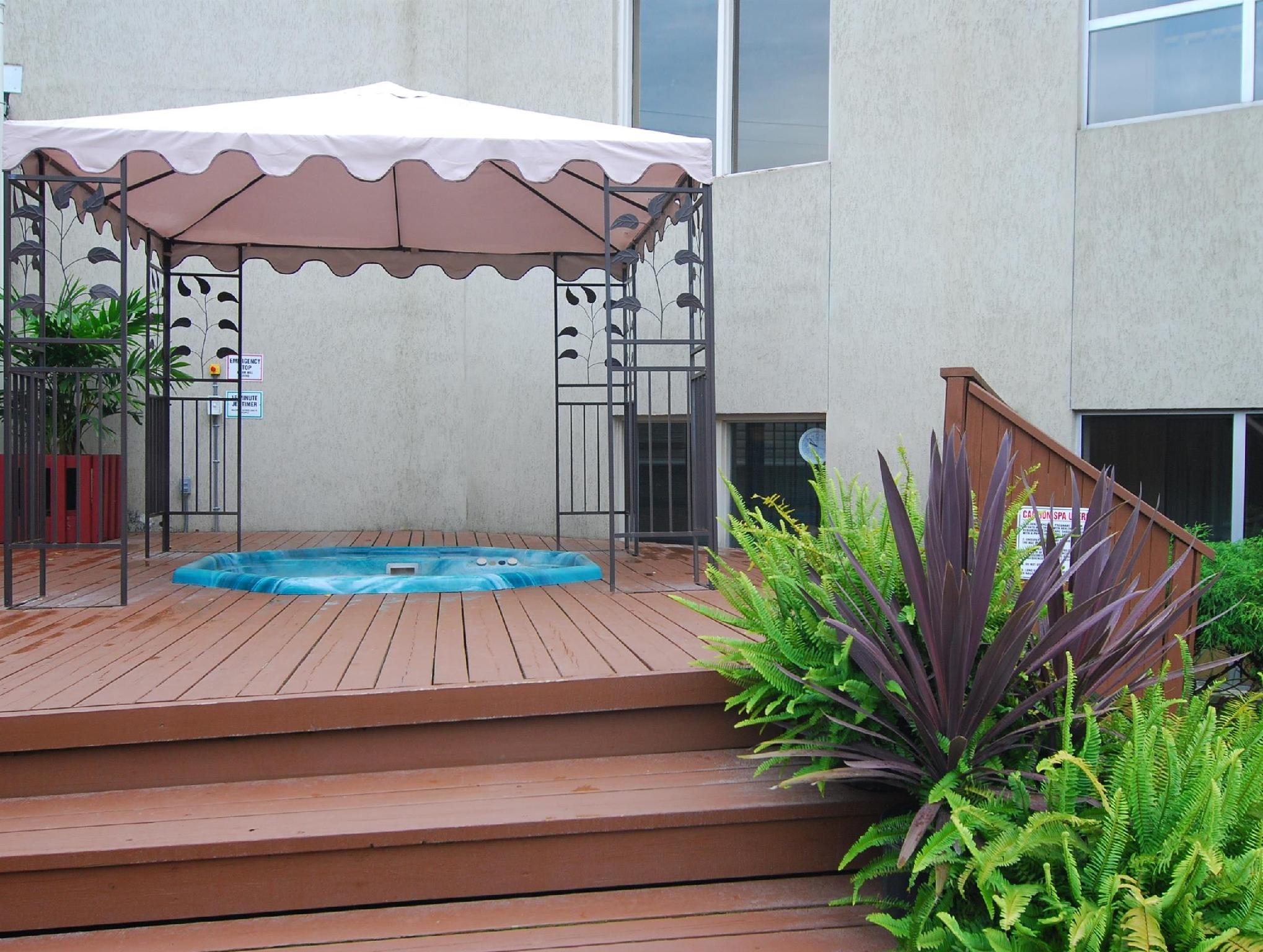 Bồn tắm nước nóng