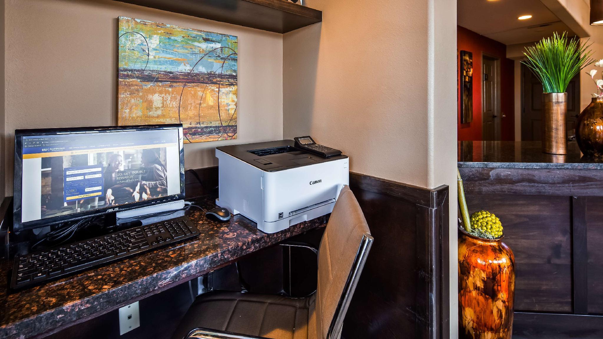 Trung tâm hội nghị