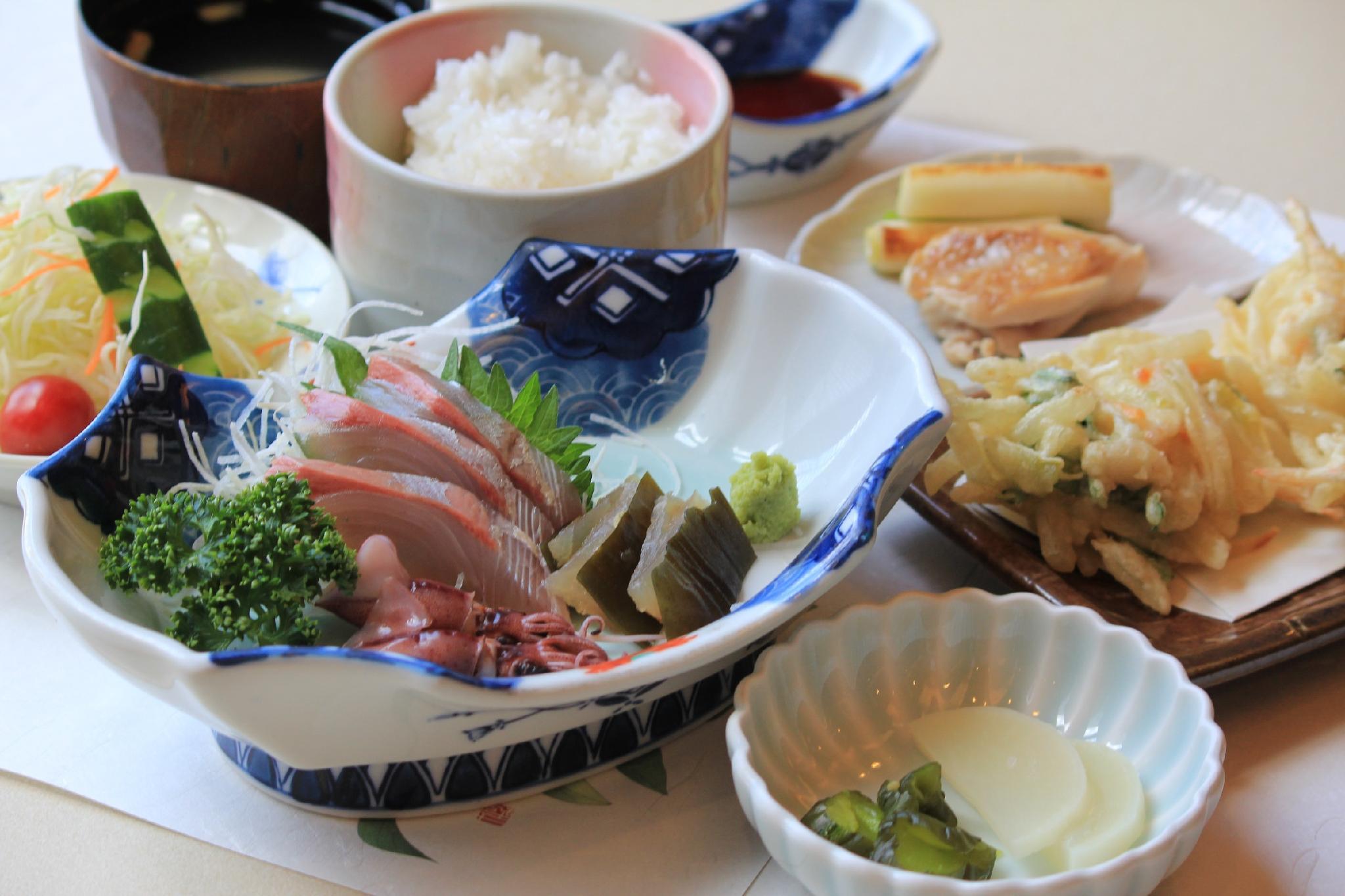 Đồ ăn và thức uống