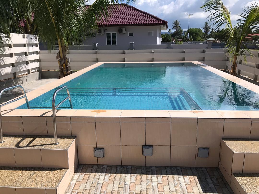 Khu vực xung quanh