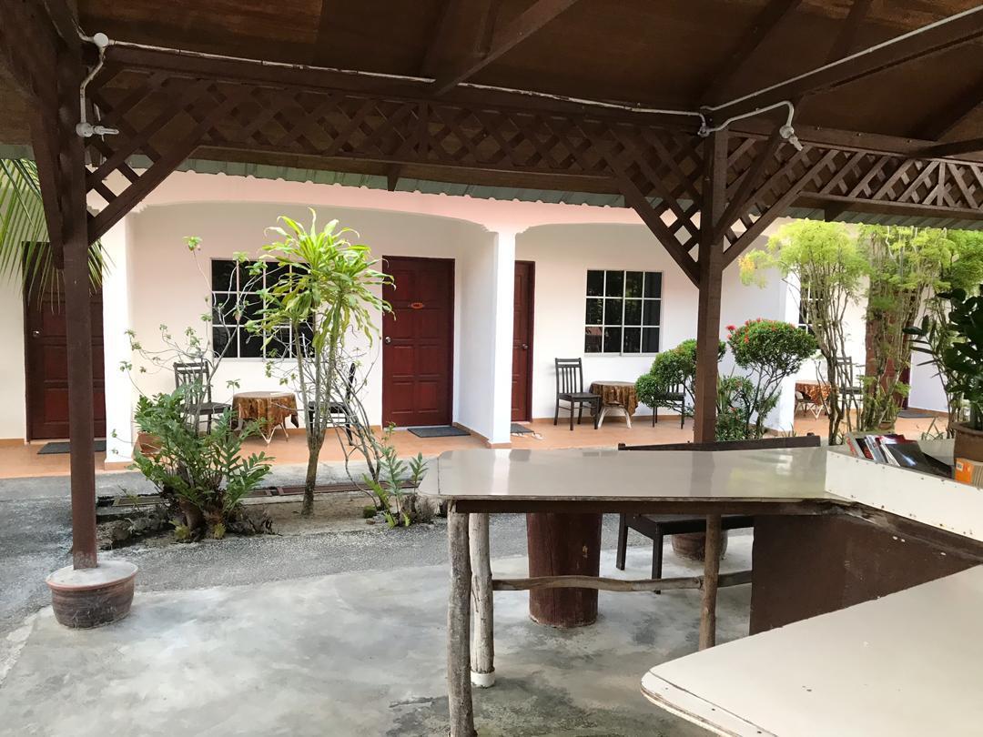 Ngoại cảnh khách sạn