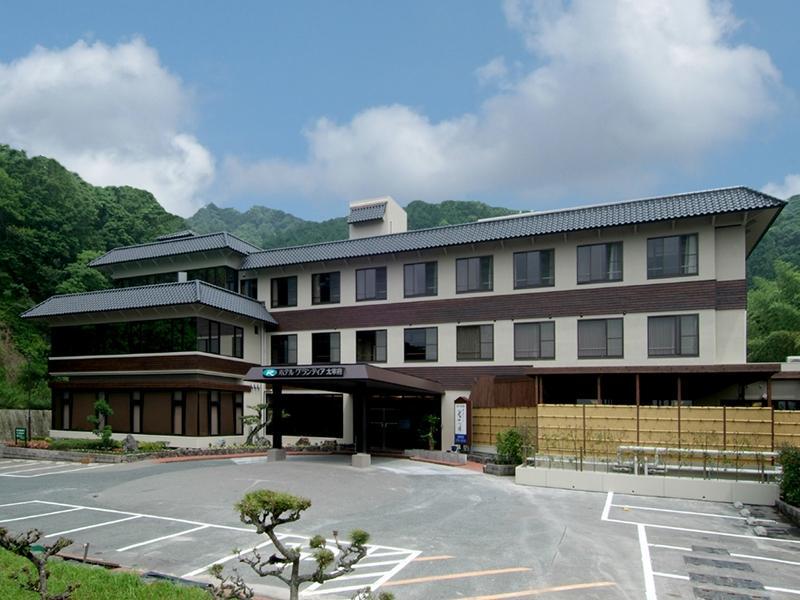 Ngoại cảnh khách sạn