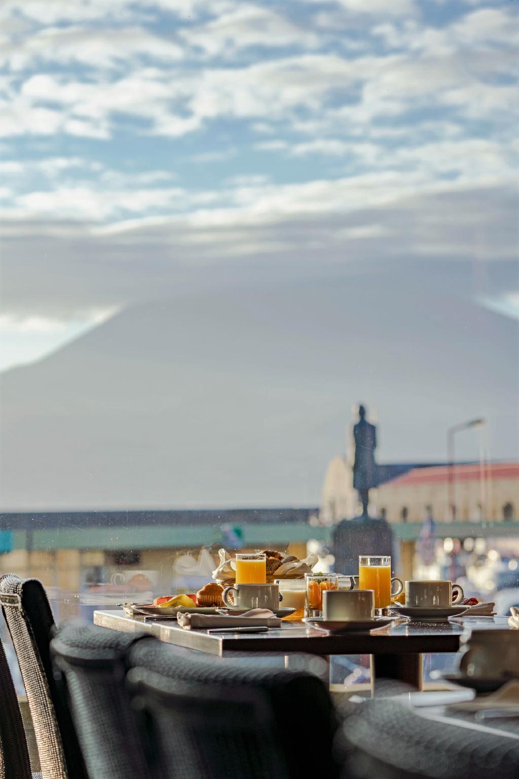 Đồ ăn và thức uống