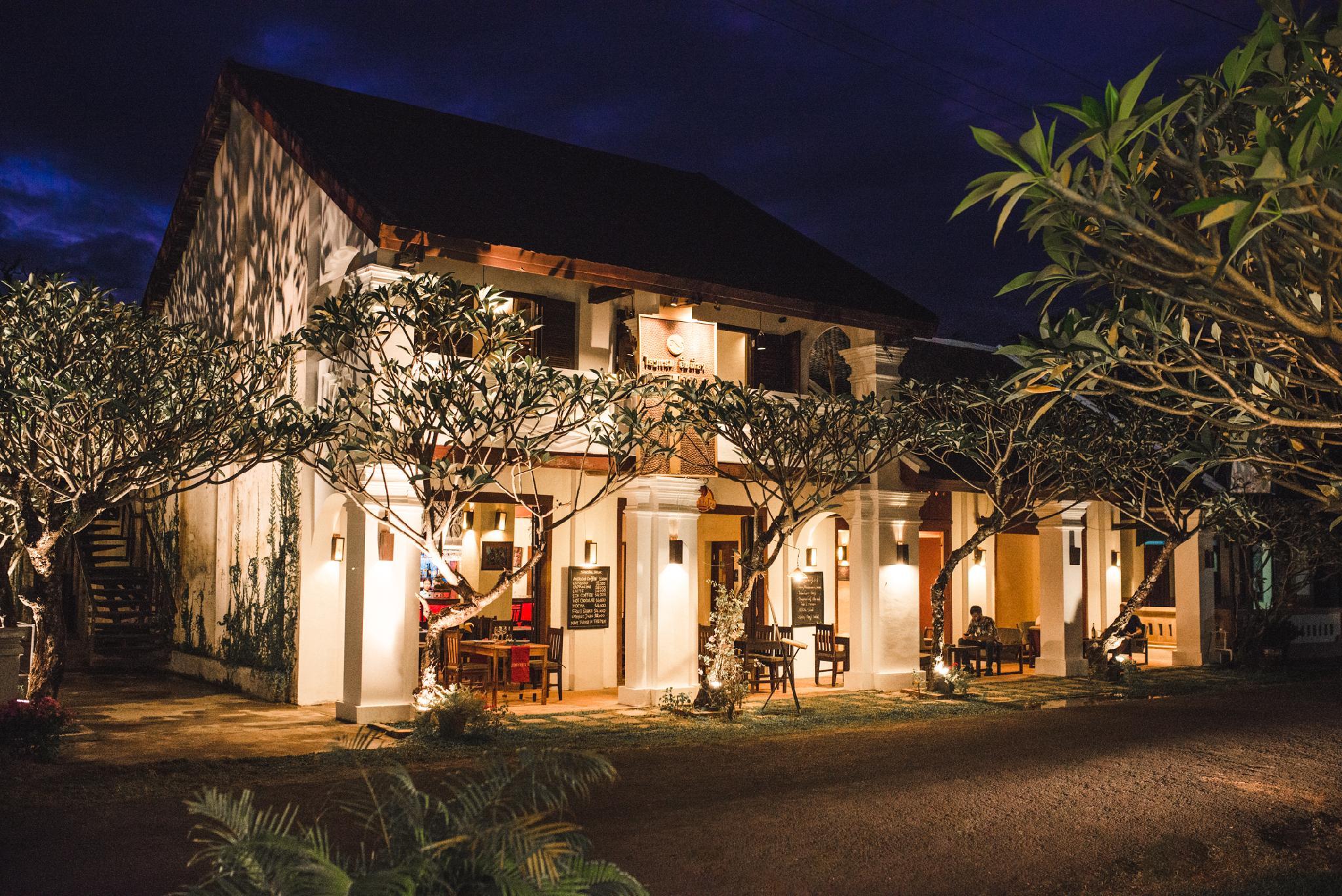 Ngoại cảnh khách sạn