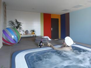 Bồn tắm nước nóng