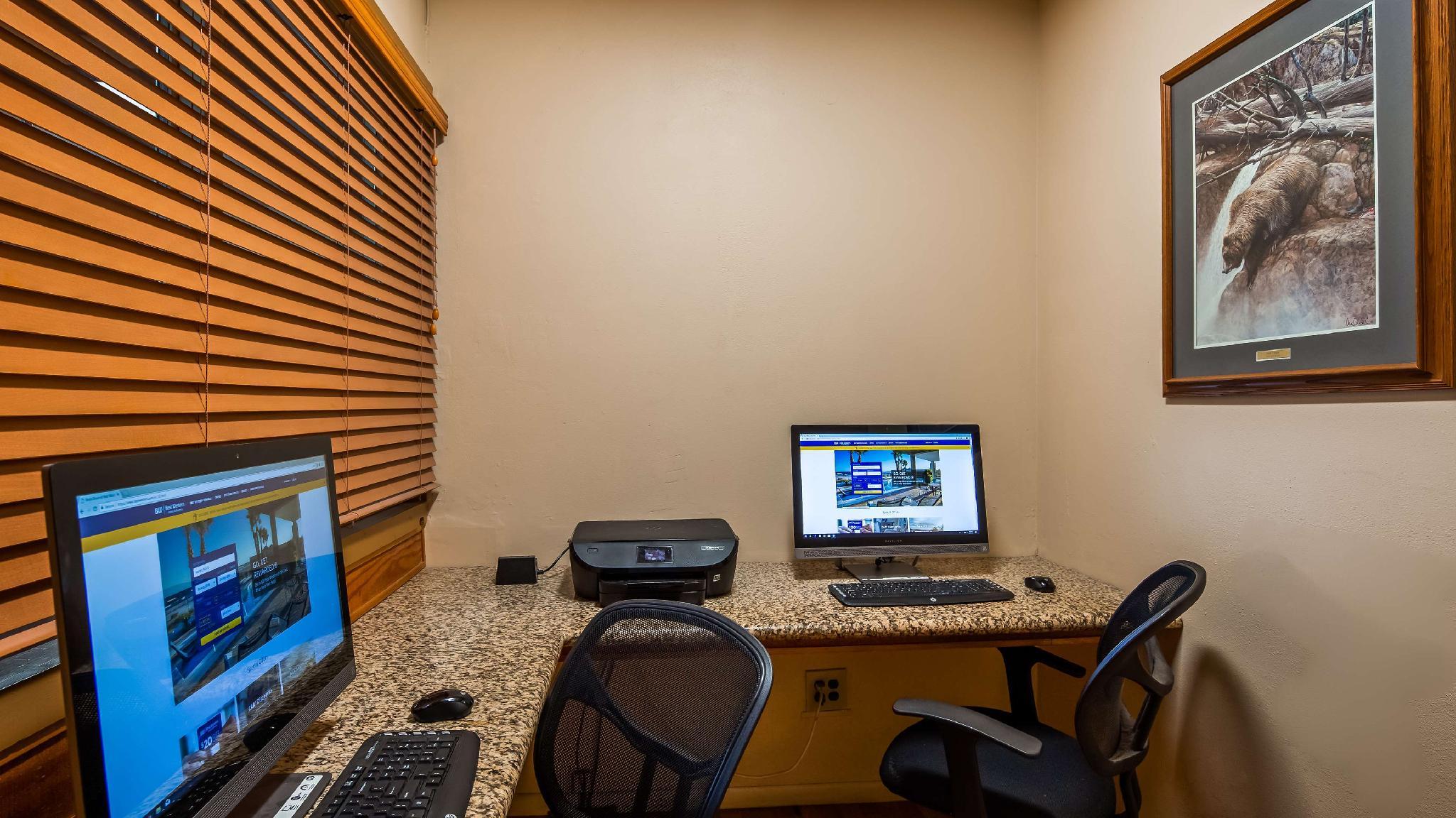 Trung tâm hội nghị