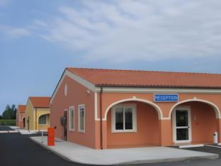 Ngoại cảnh khách sạn