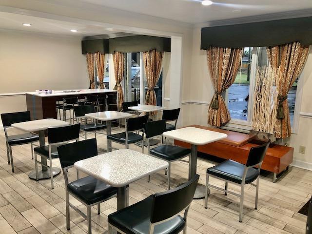 Đồ ăn và thức uống