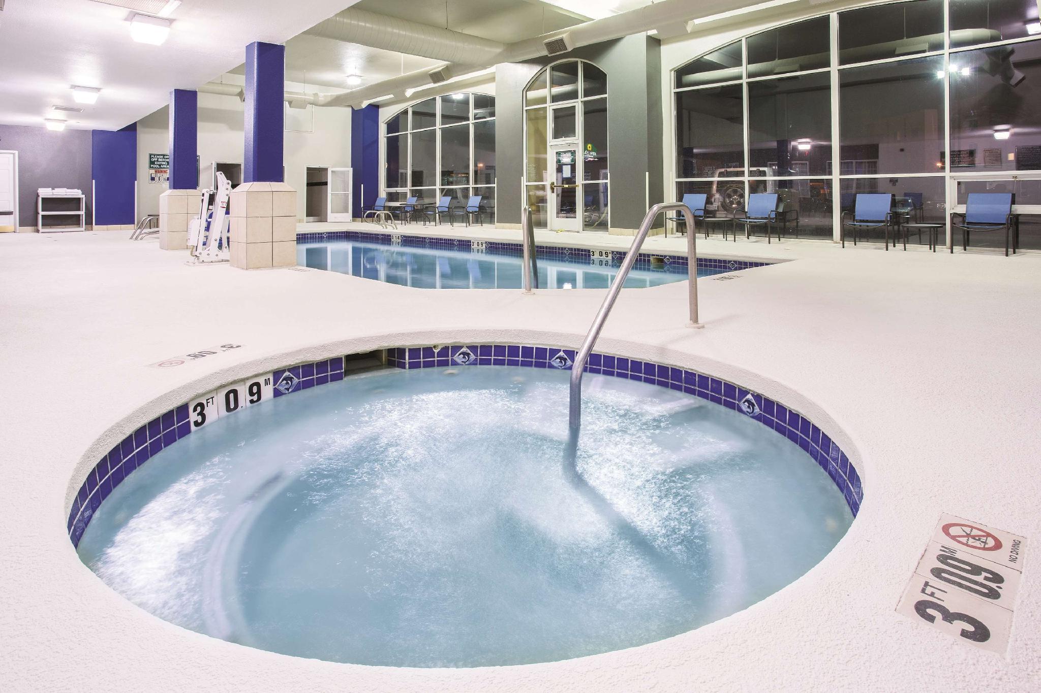 Bồn tắm nước nóng