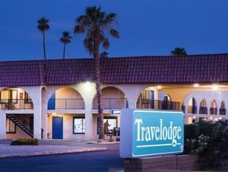 Ngoại cảnh khách sạn