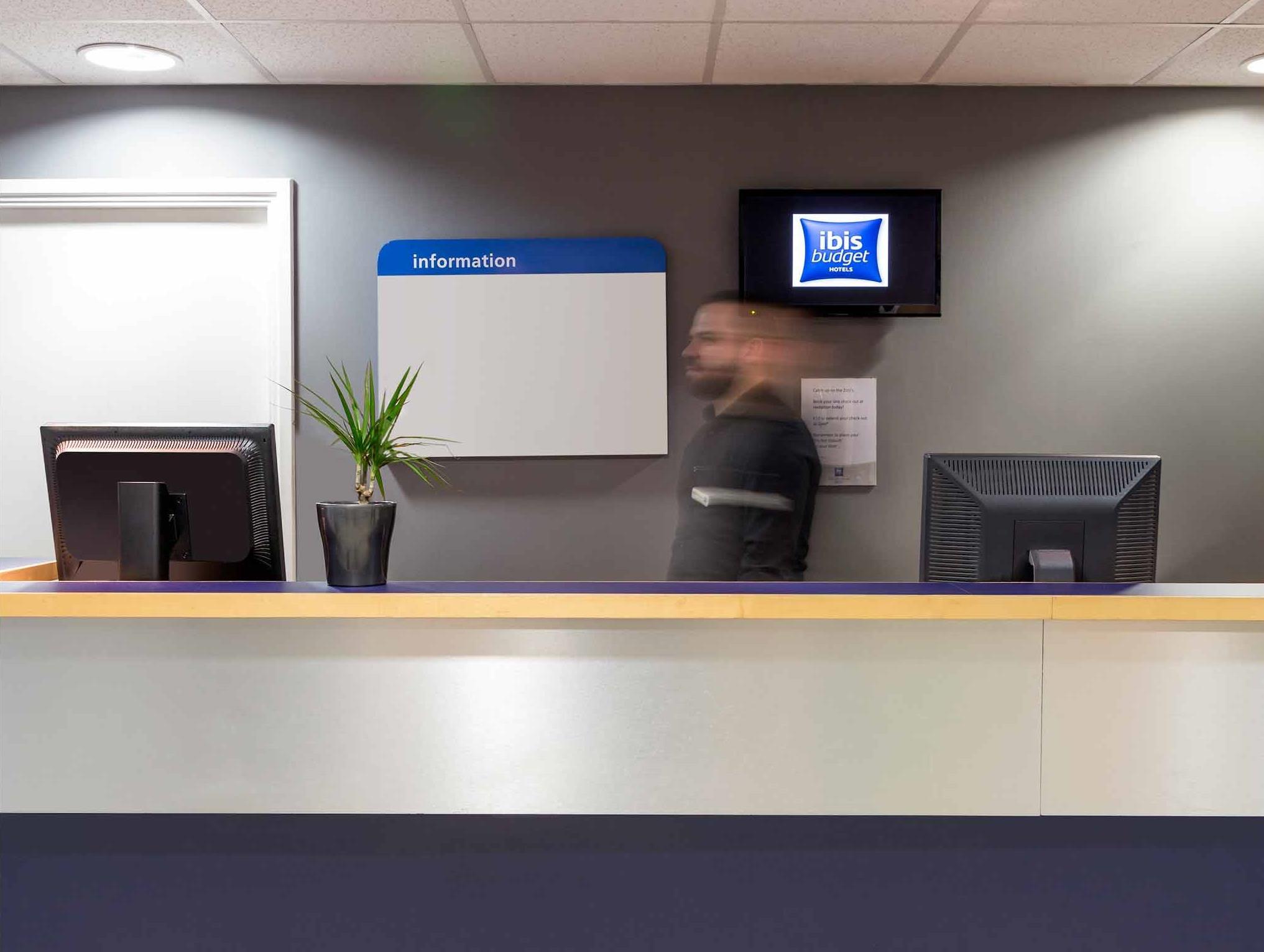 Trung tâm hội nghị