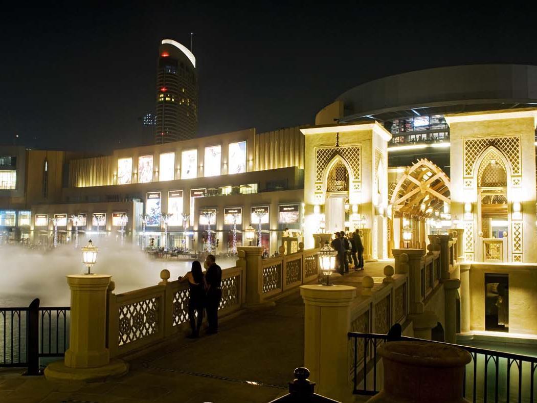 Nơi tham quan gần đây