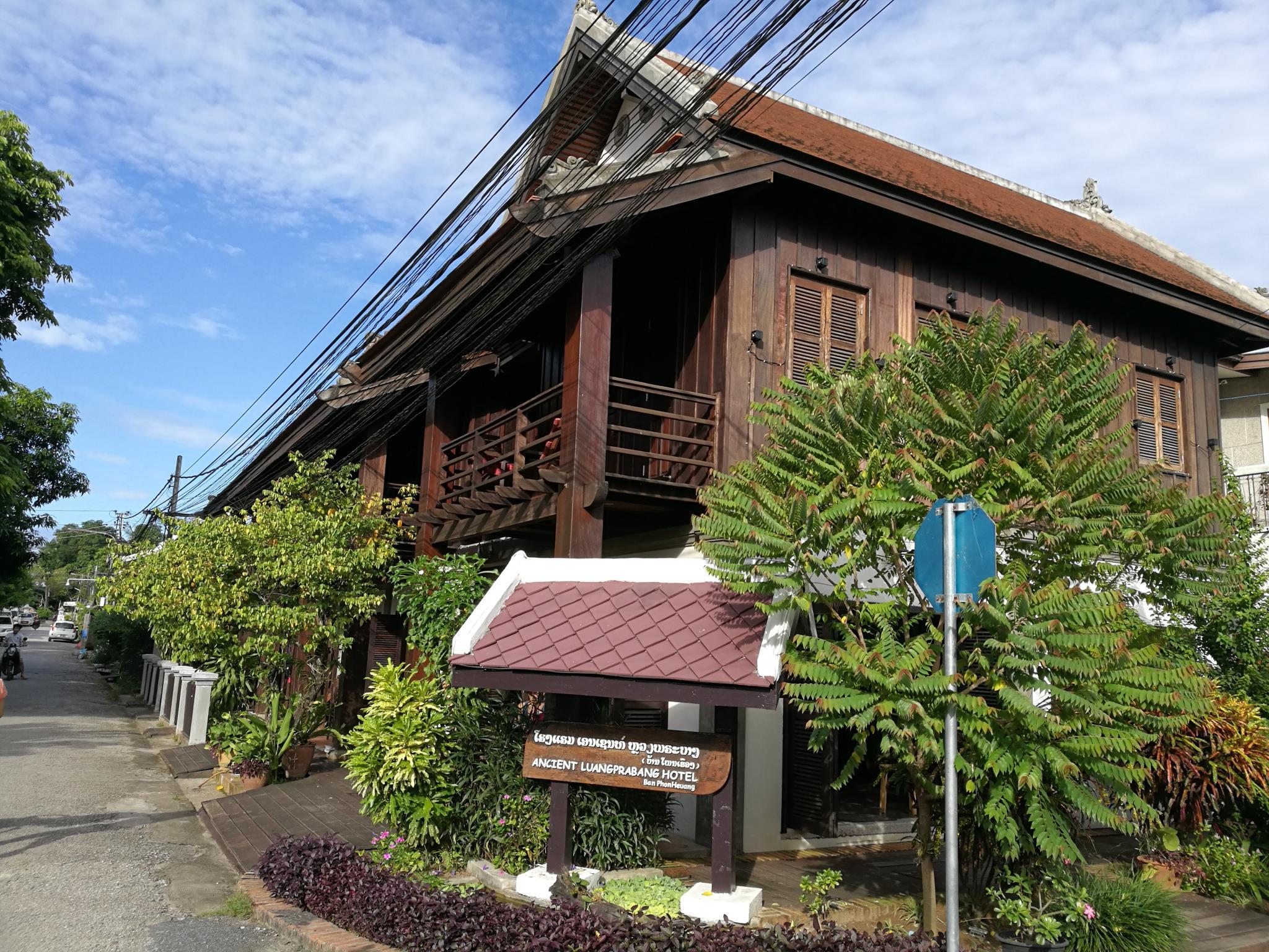 Ngoại cảnh khách sạn