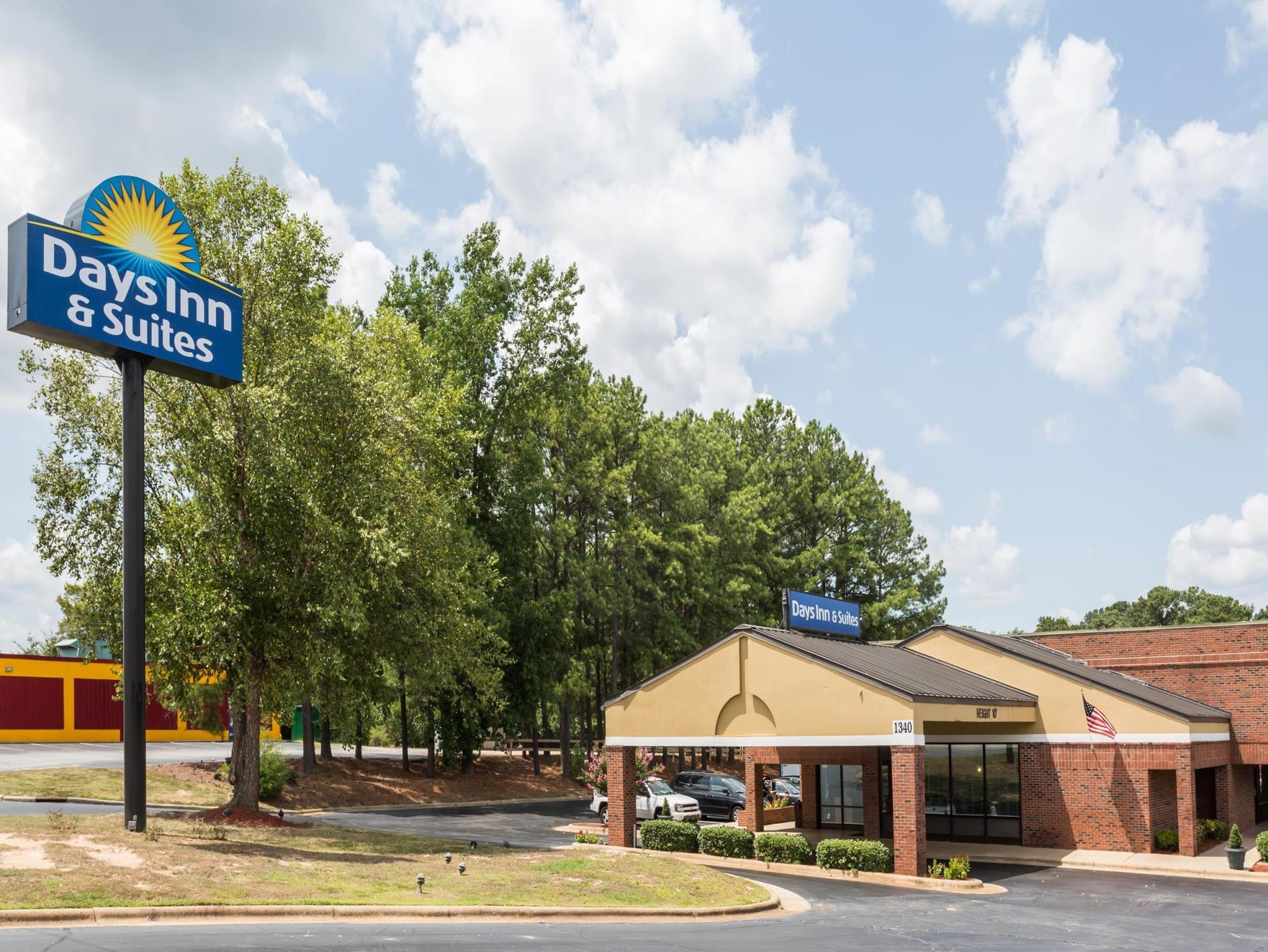 Ngoại cảnh khách sạn