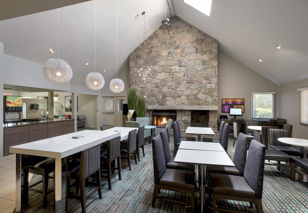 Đồ ăn và thức uống