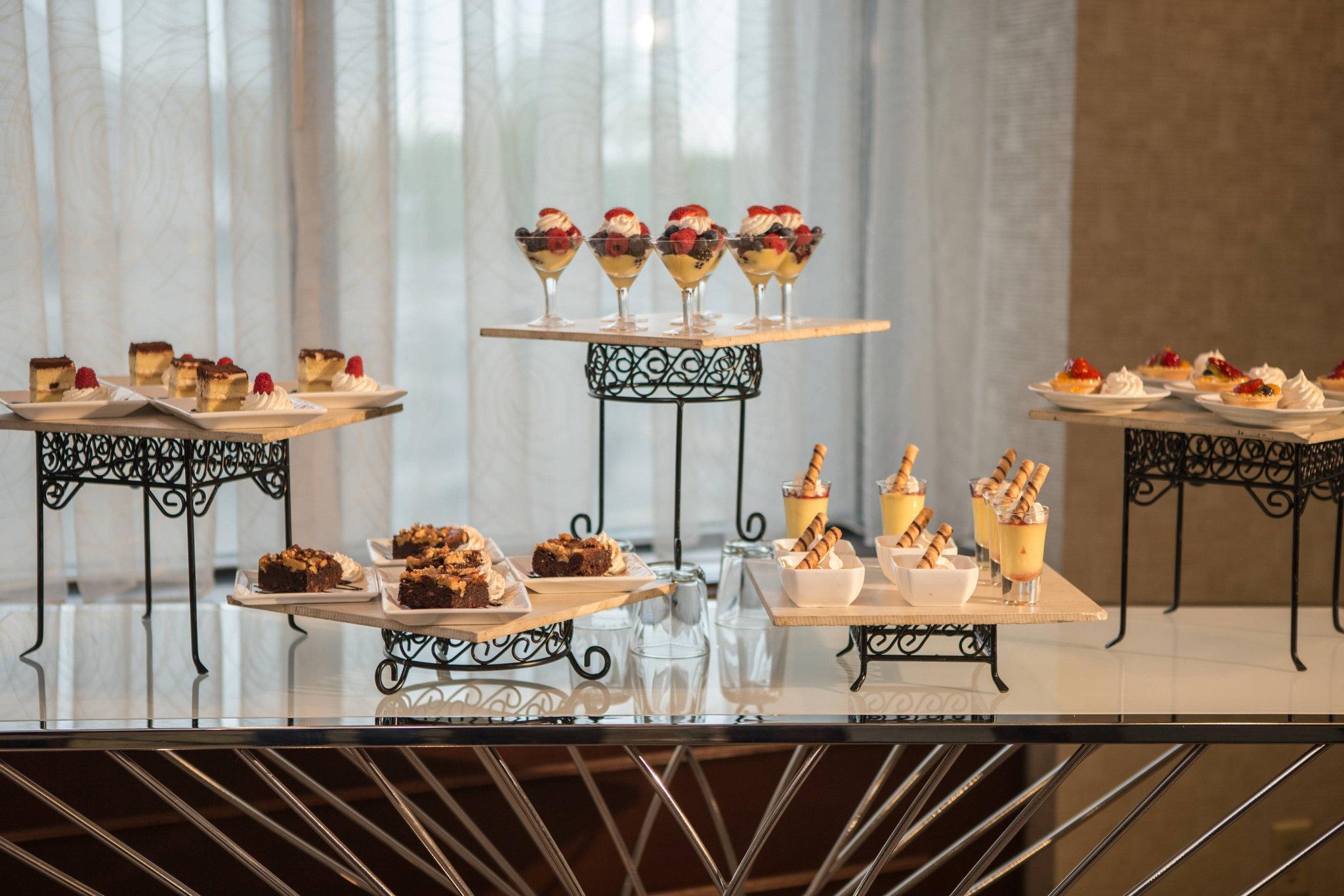 Đồ ăn và thức uống