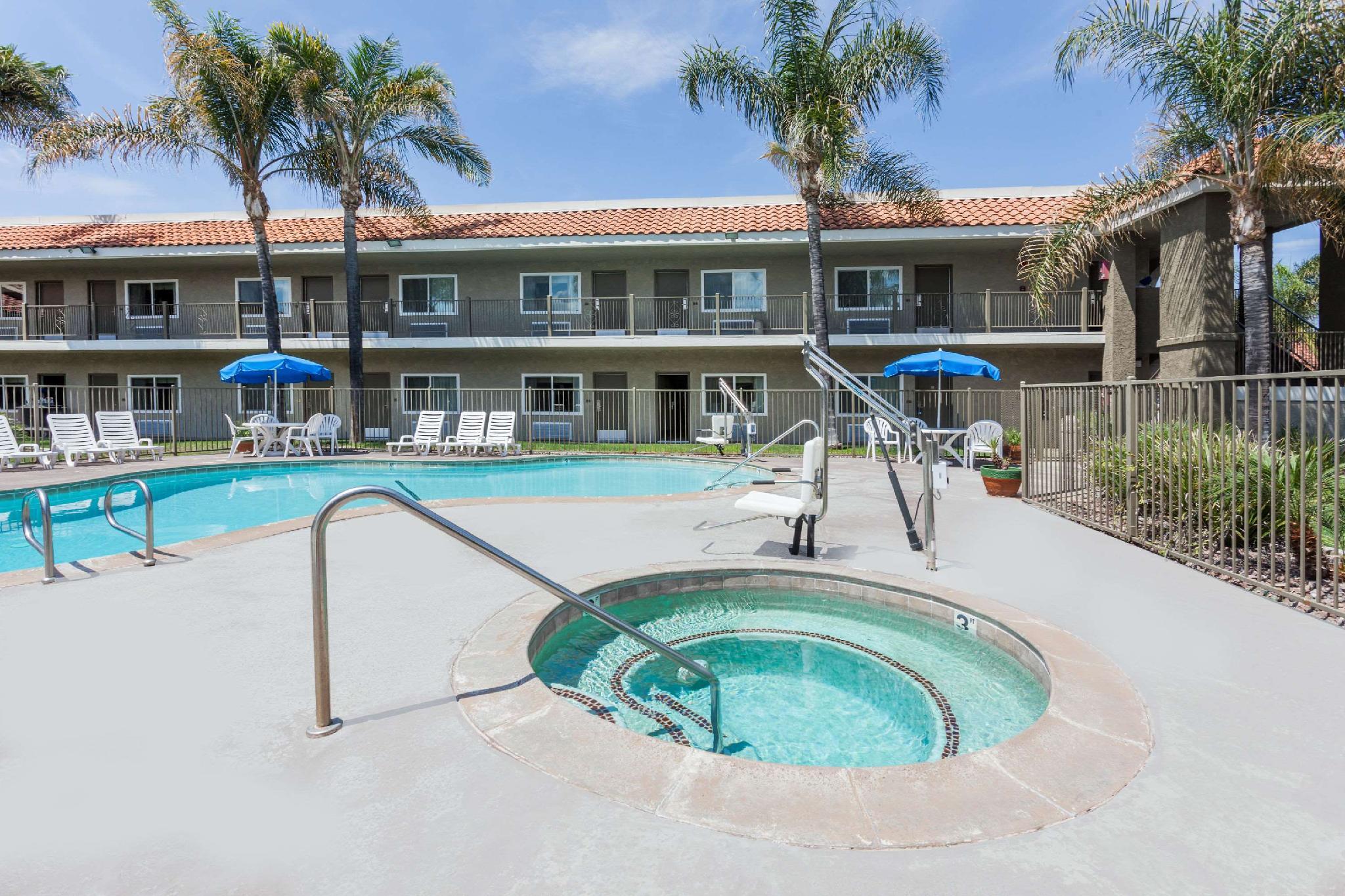 Bồn tắm nước nóng