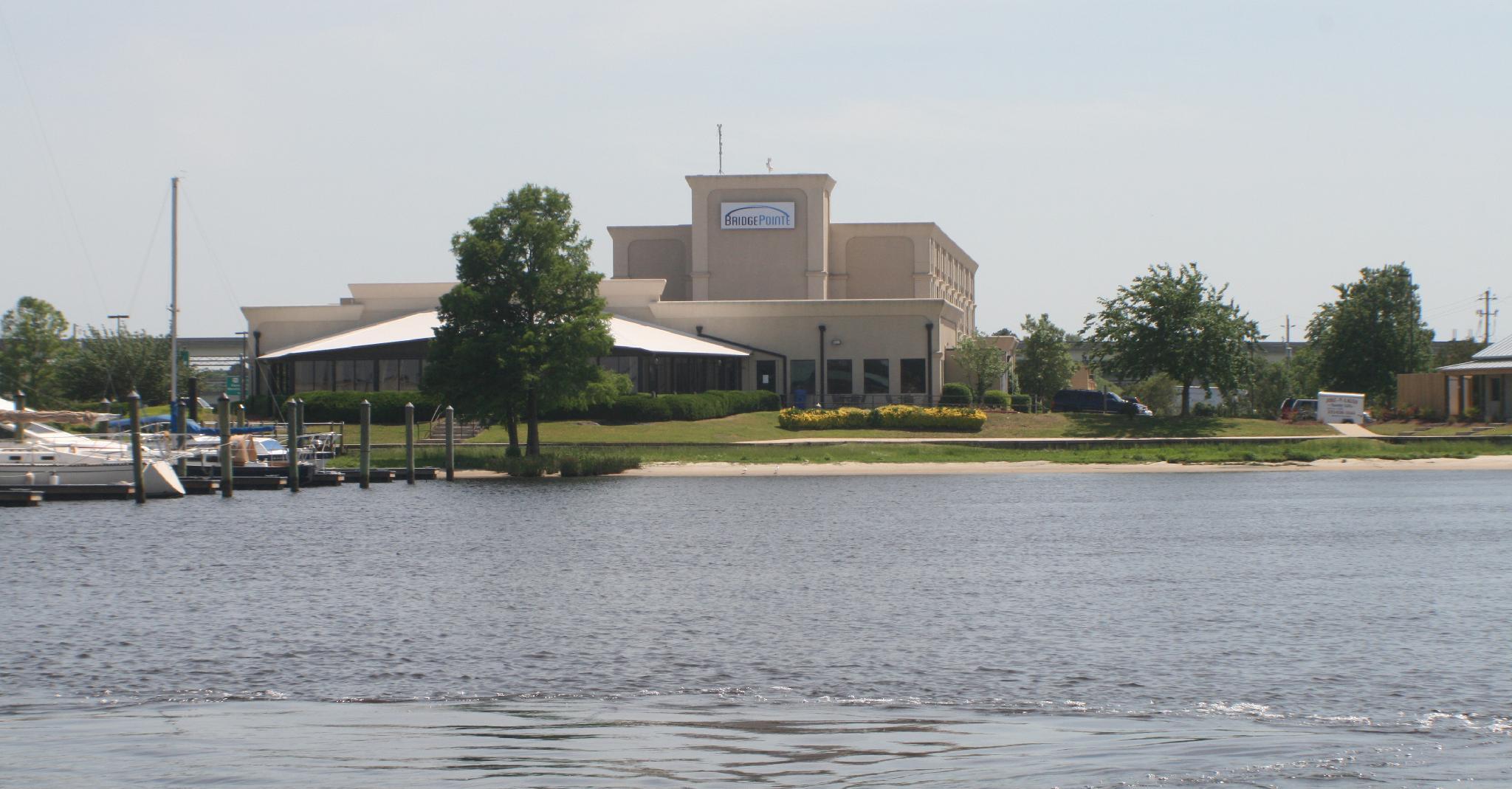 Ngoại cảnh khách sạn