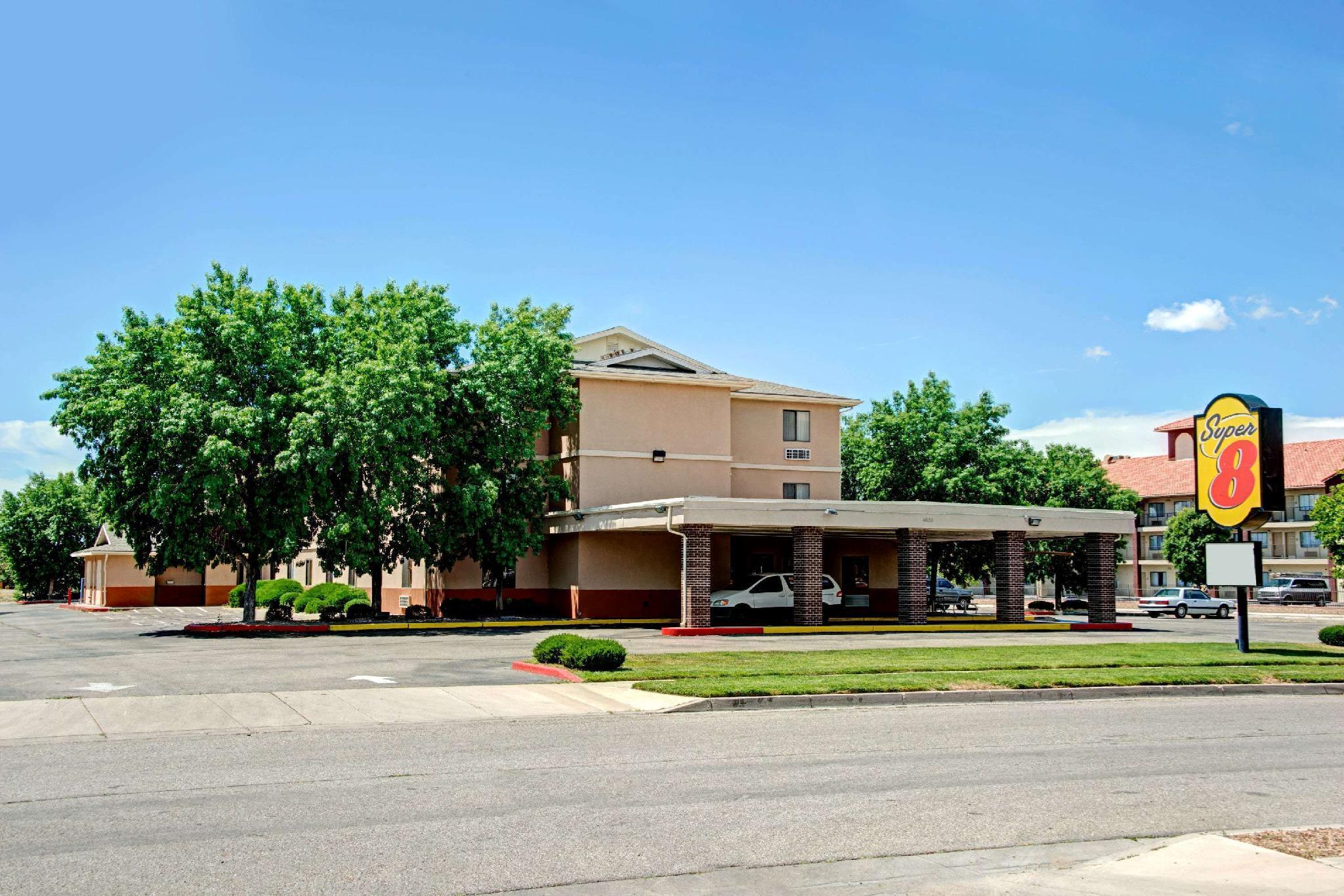 Ngoại cảnh khách sạn