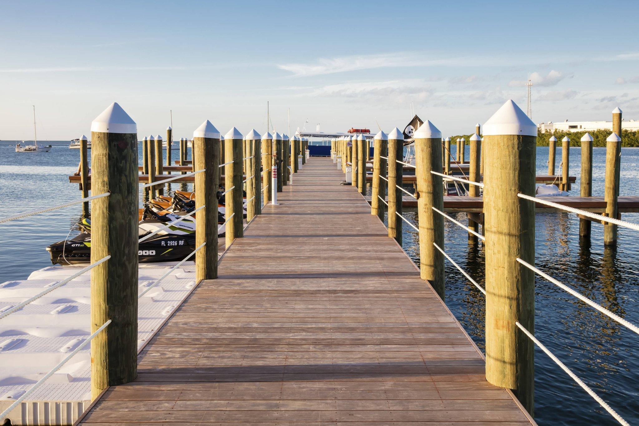 Khu vực xung quanh