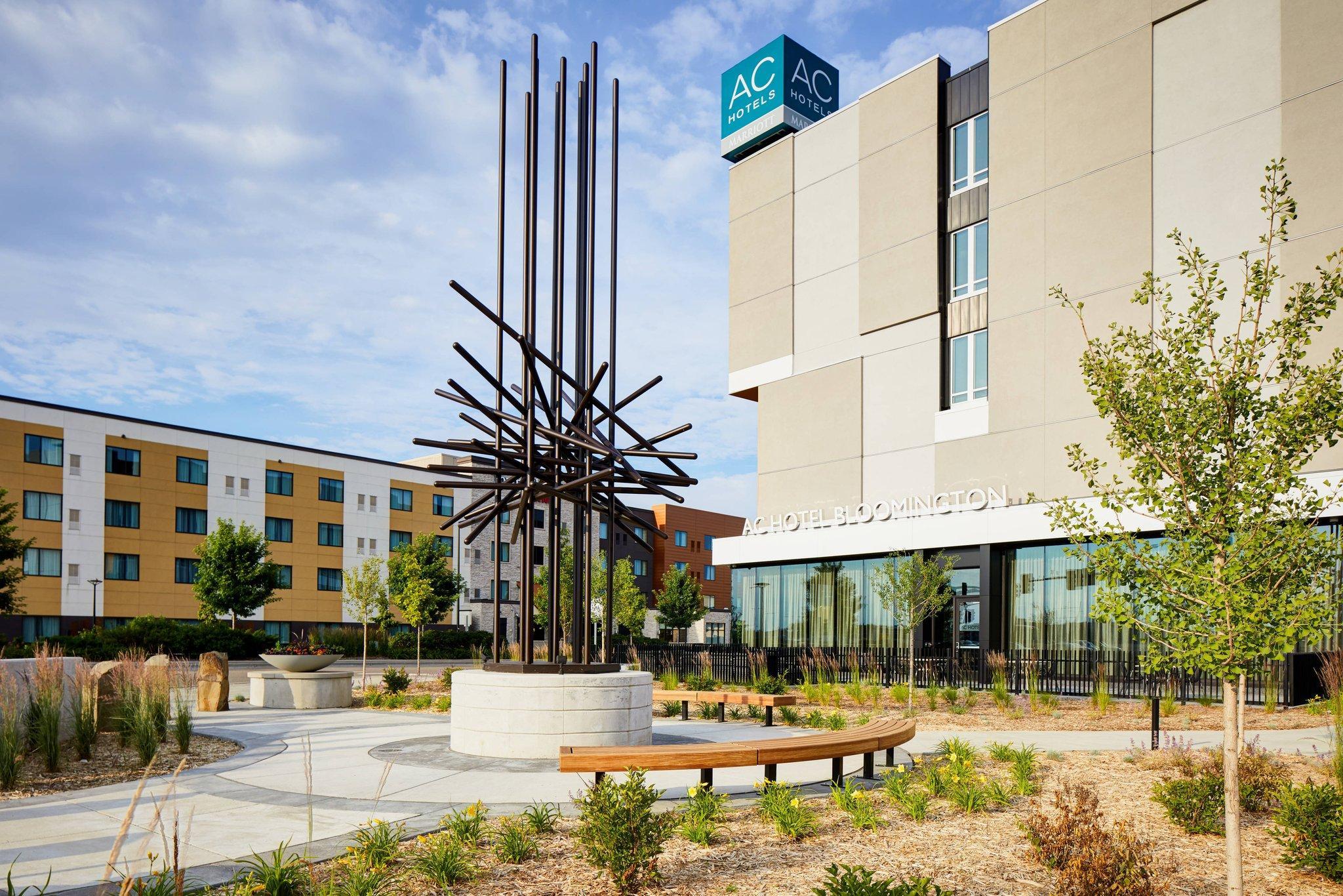 Ngoại cảnh khách sạn