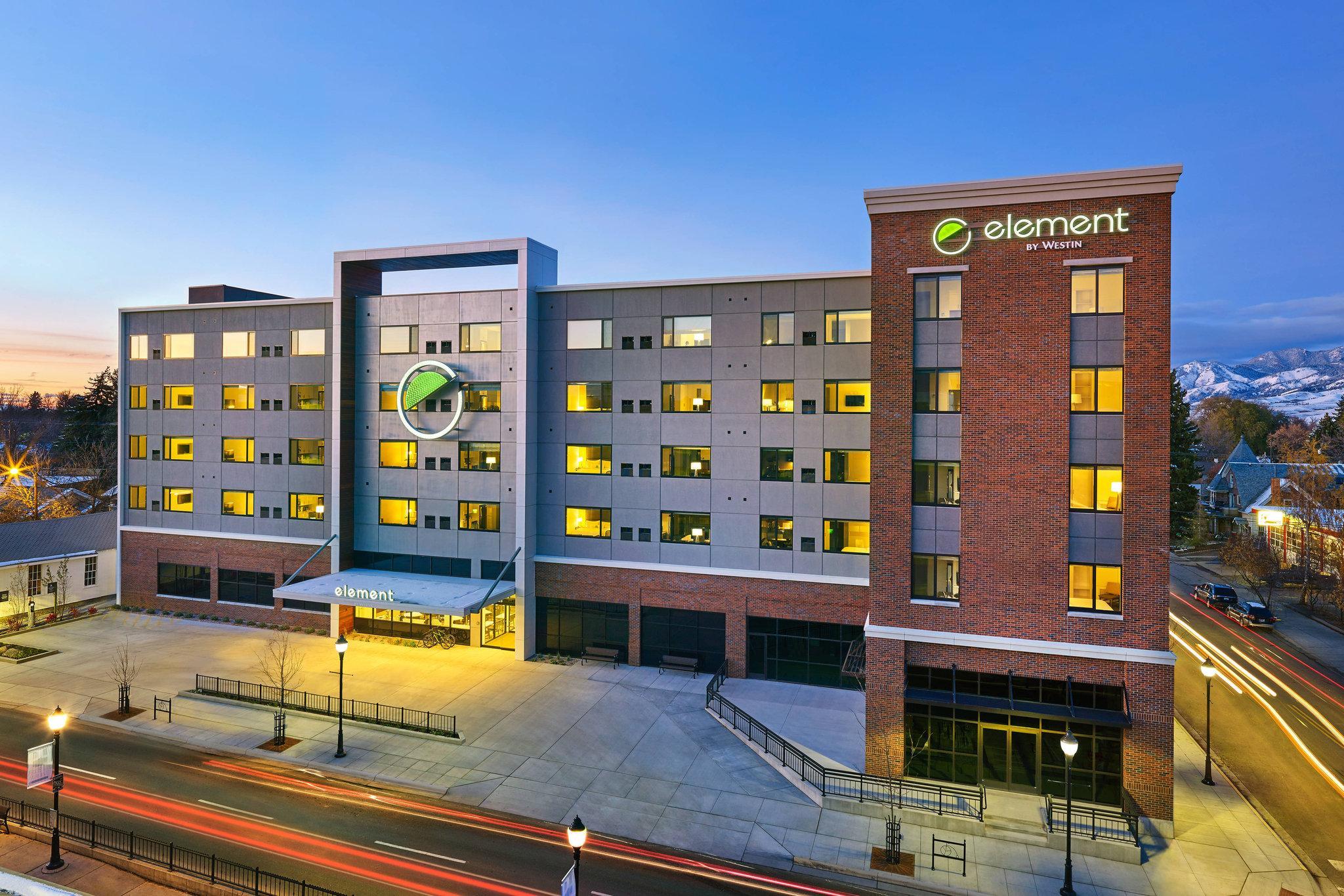 Ngoại cảnh khách sạn