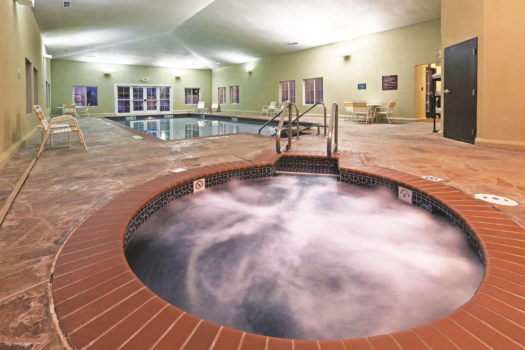 Bồn tắm nước nóng