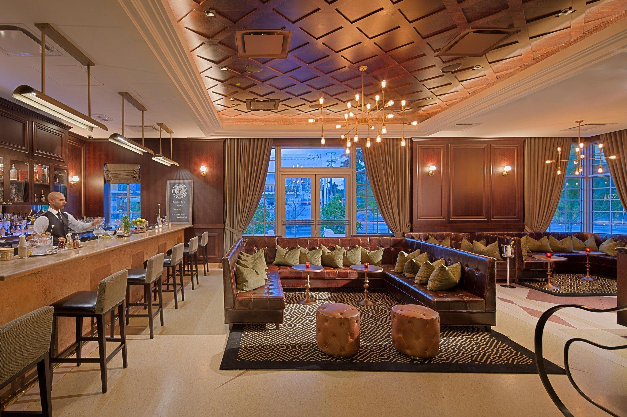 Quầy bar/Pub