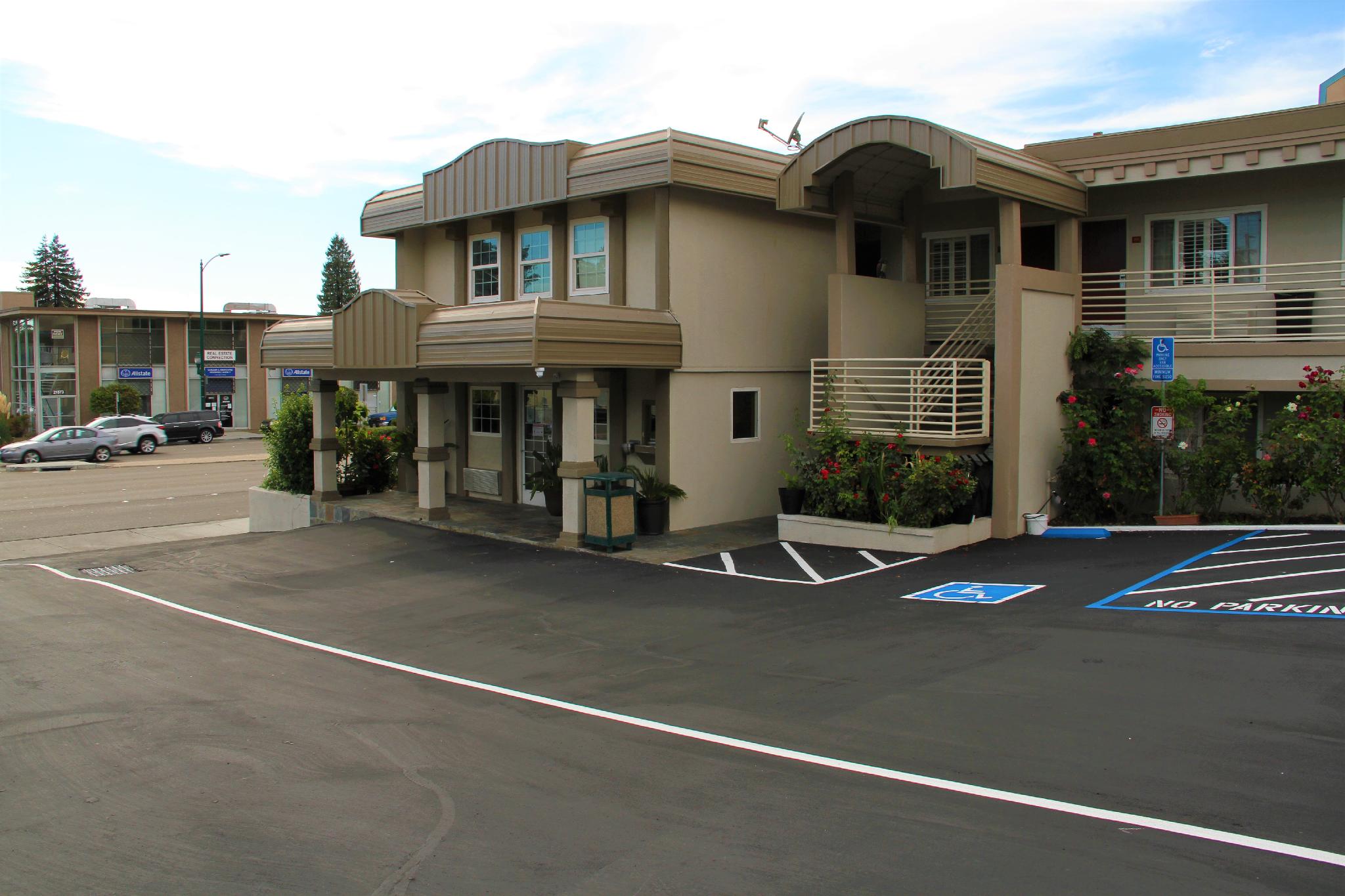 Ngoại cảnh khách sạn