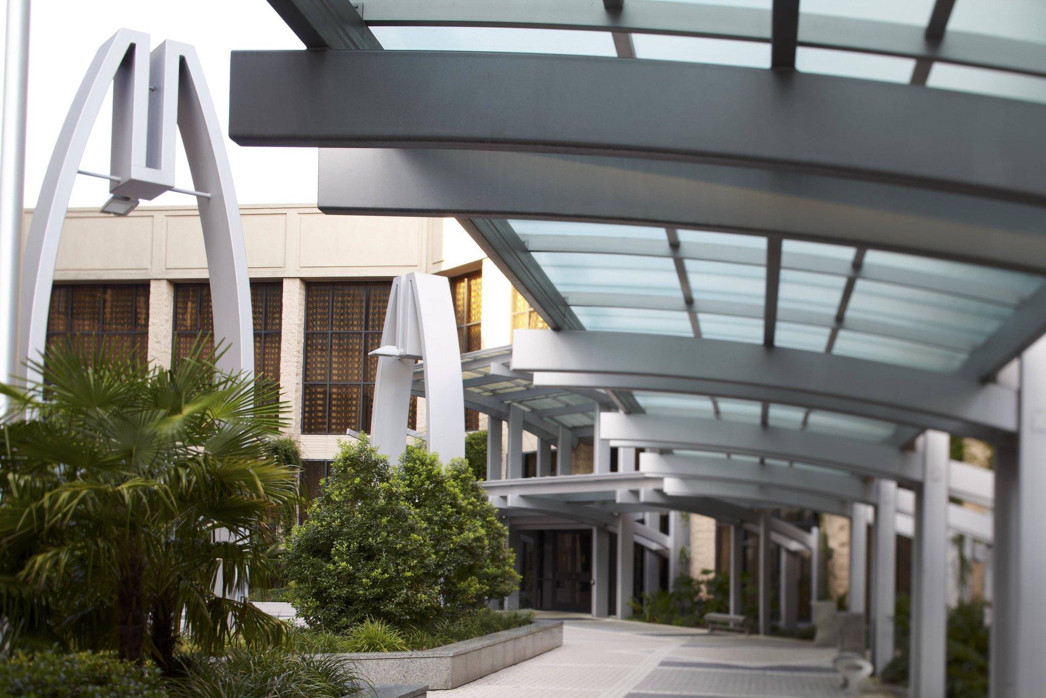 Ngoại cảnh khách sạn