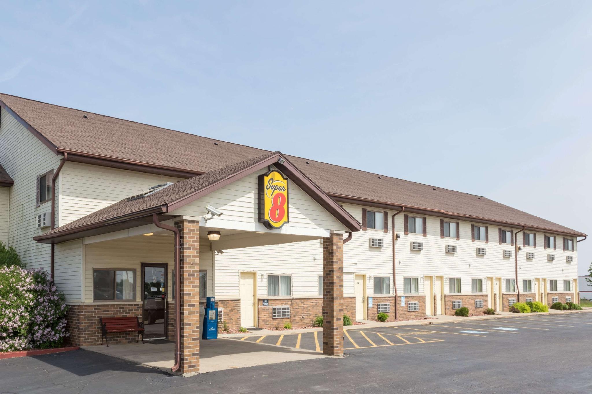 Ngoại cảnh khách sạn