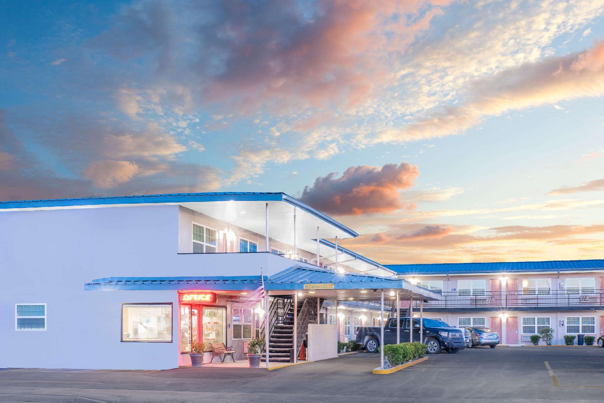 Ngoại cảnh khách sạn