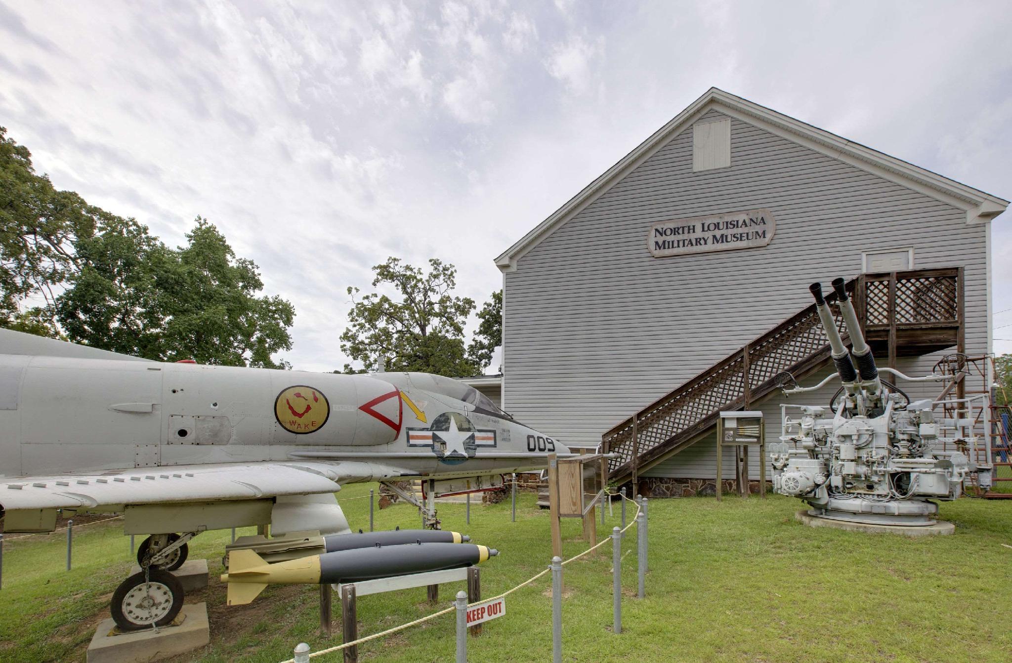 Nơi tham quan gần đây