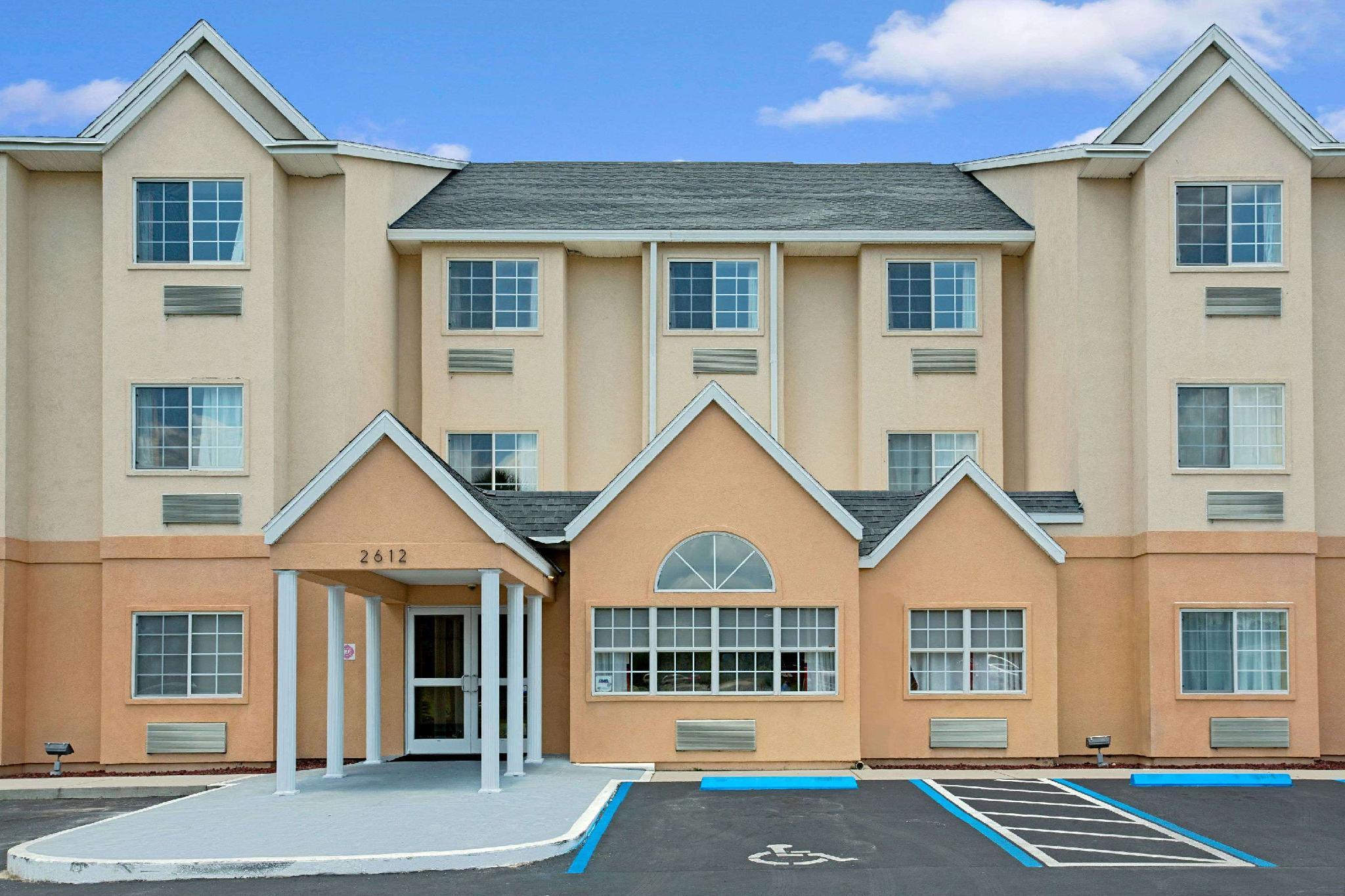 Ngoại cảnh khách sạn