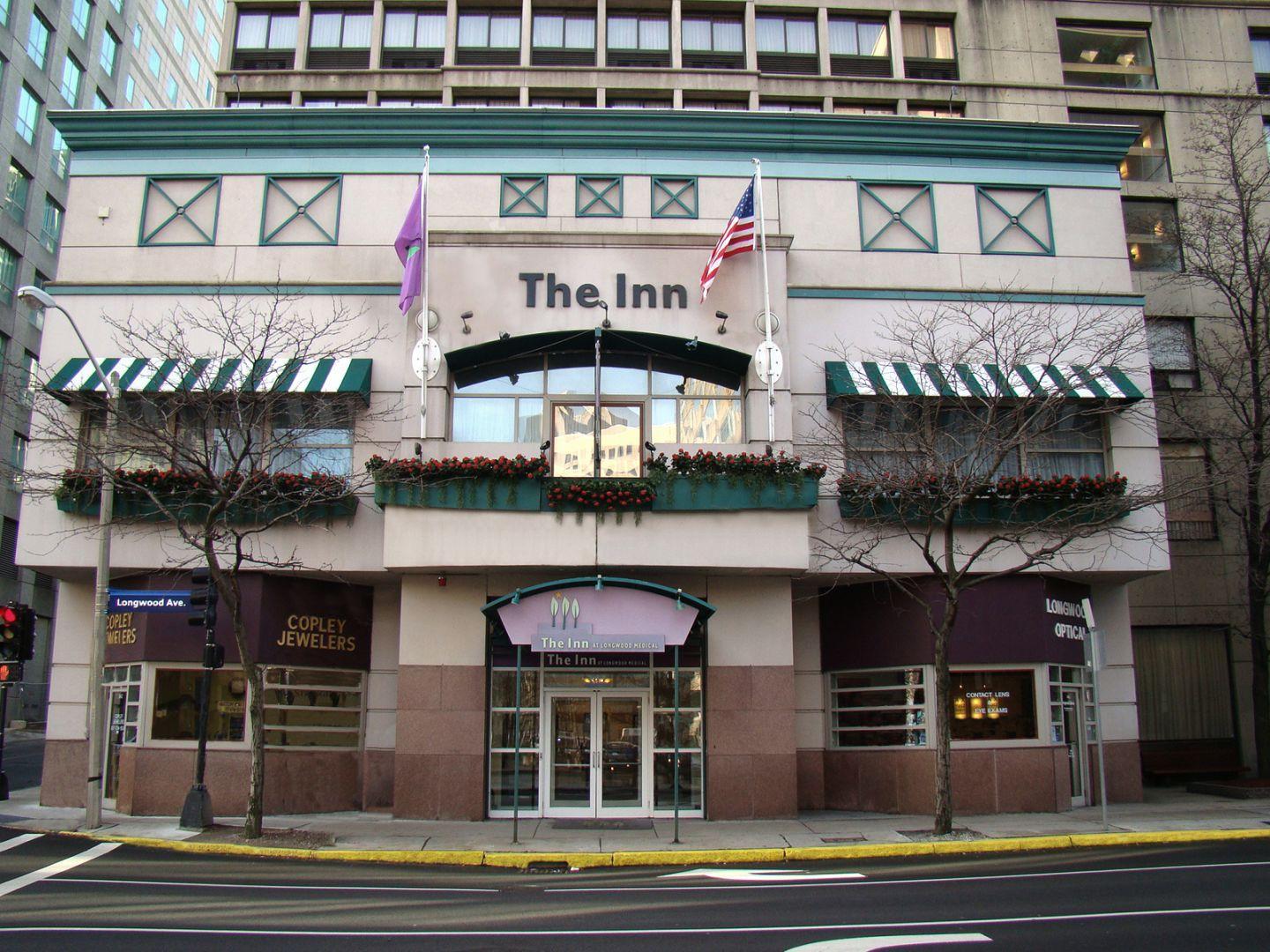 Ngoại cảnh khách sạn