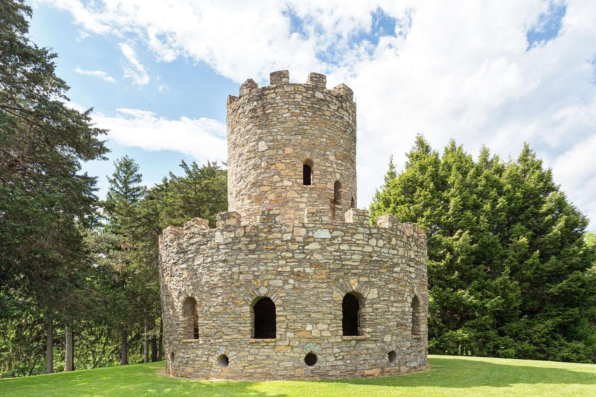 Nơi tham quan gần đây