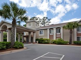 Ngoại cảnh khách sạn