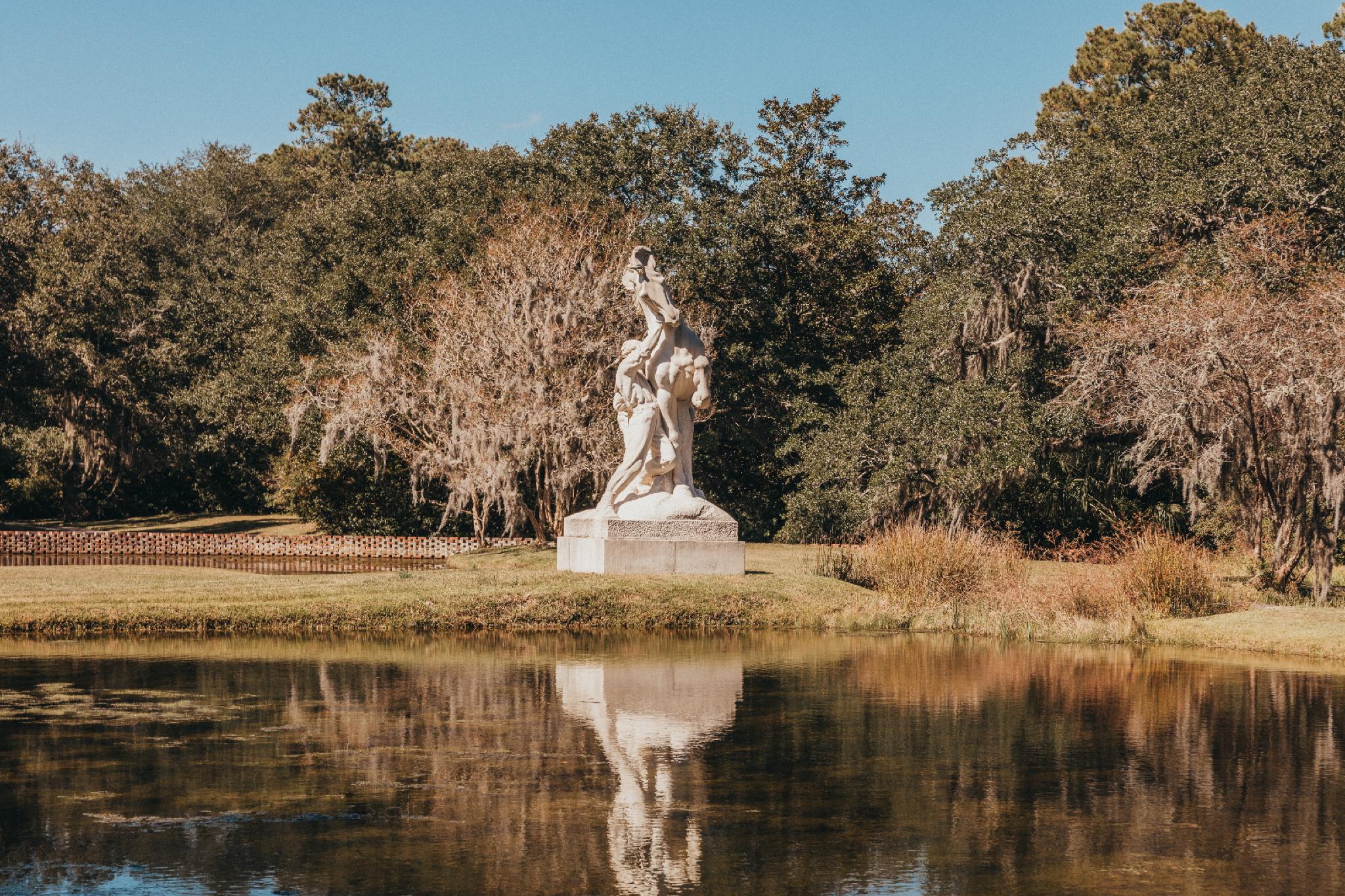 Khu vực xung quanh