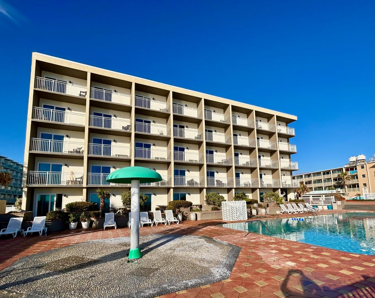 Ngoại cảnh khách sạn