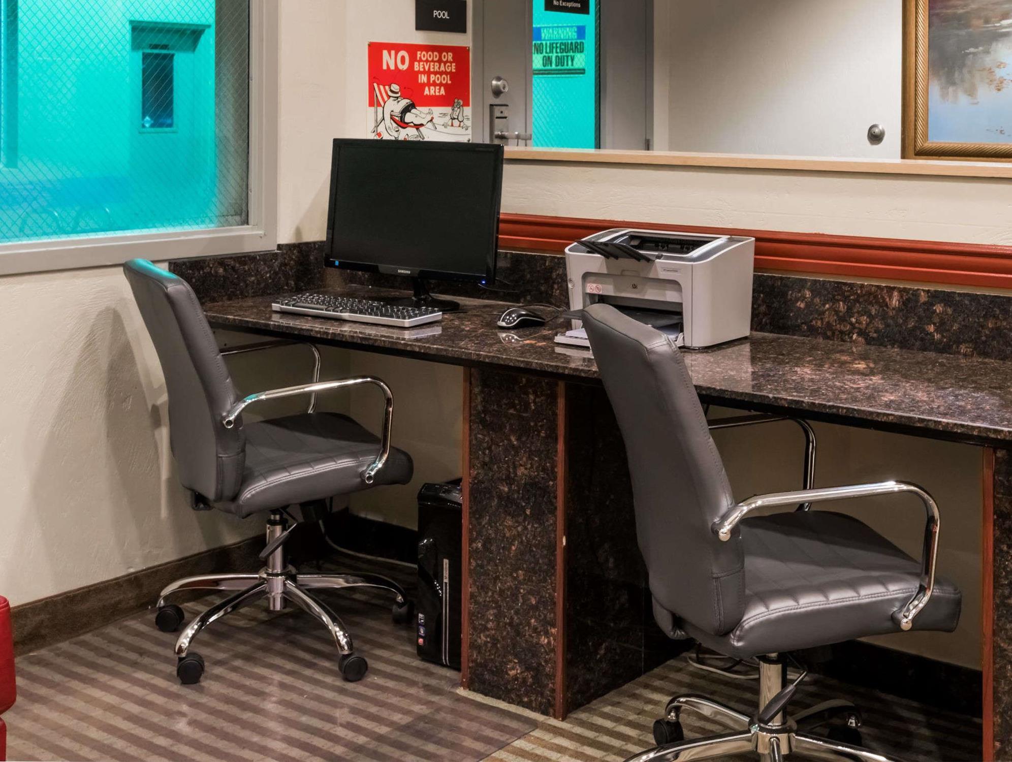 Trung tâm hội nghị