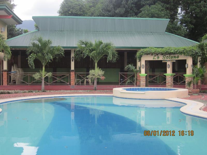 Ngoại cảnh khách sạn