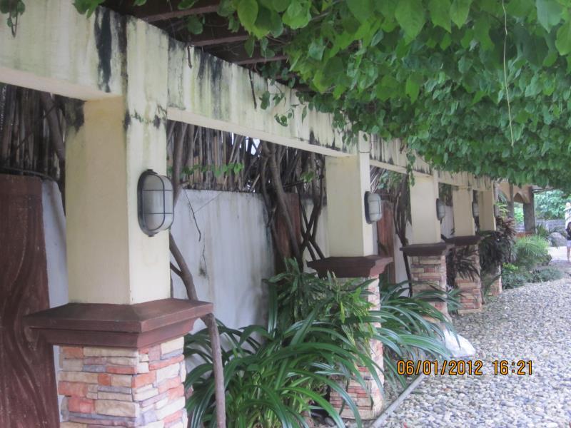 Ngoại cảnh khách sạn