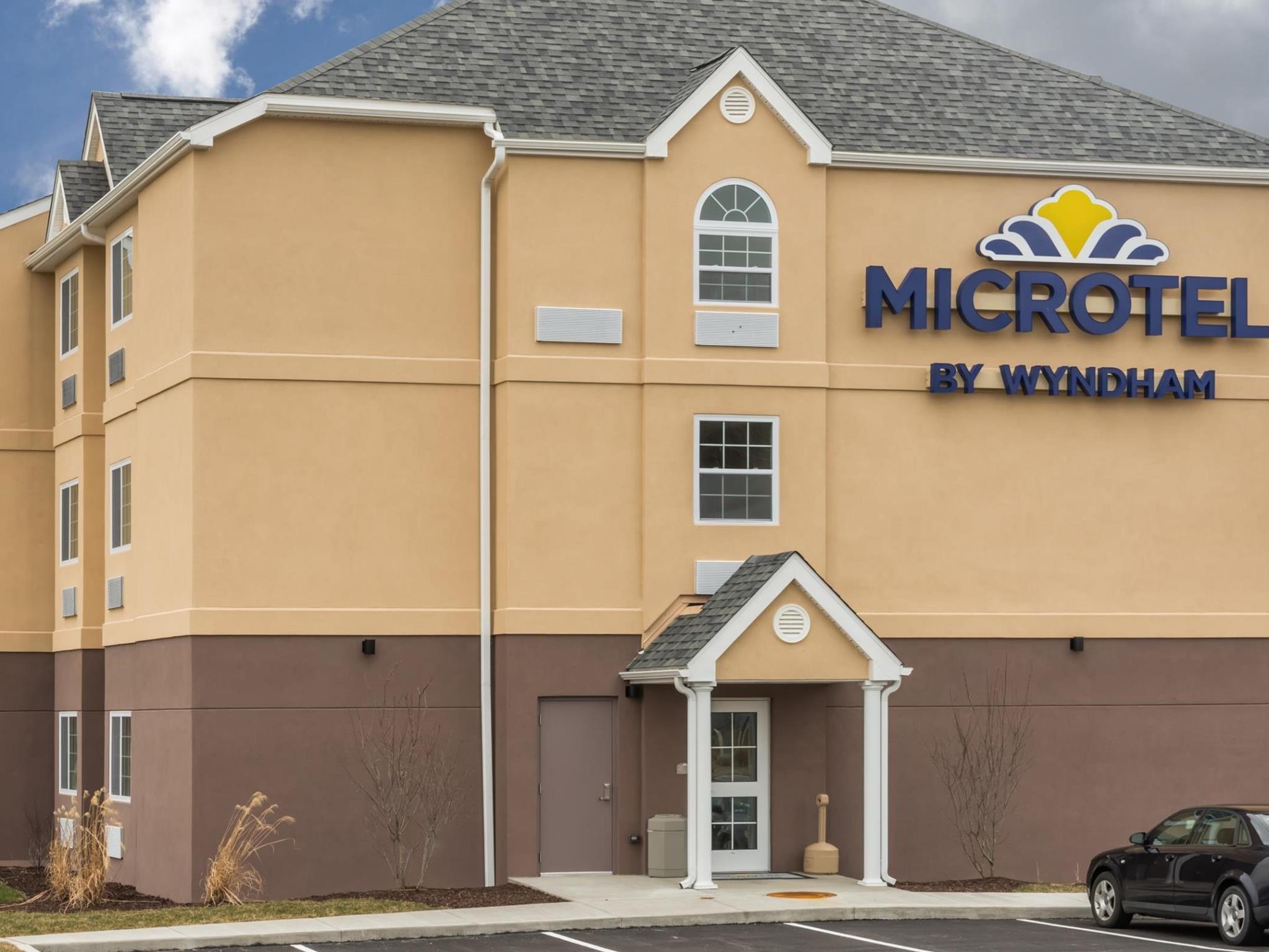 Ngoại cảnh khách sạn