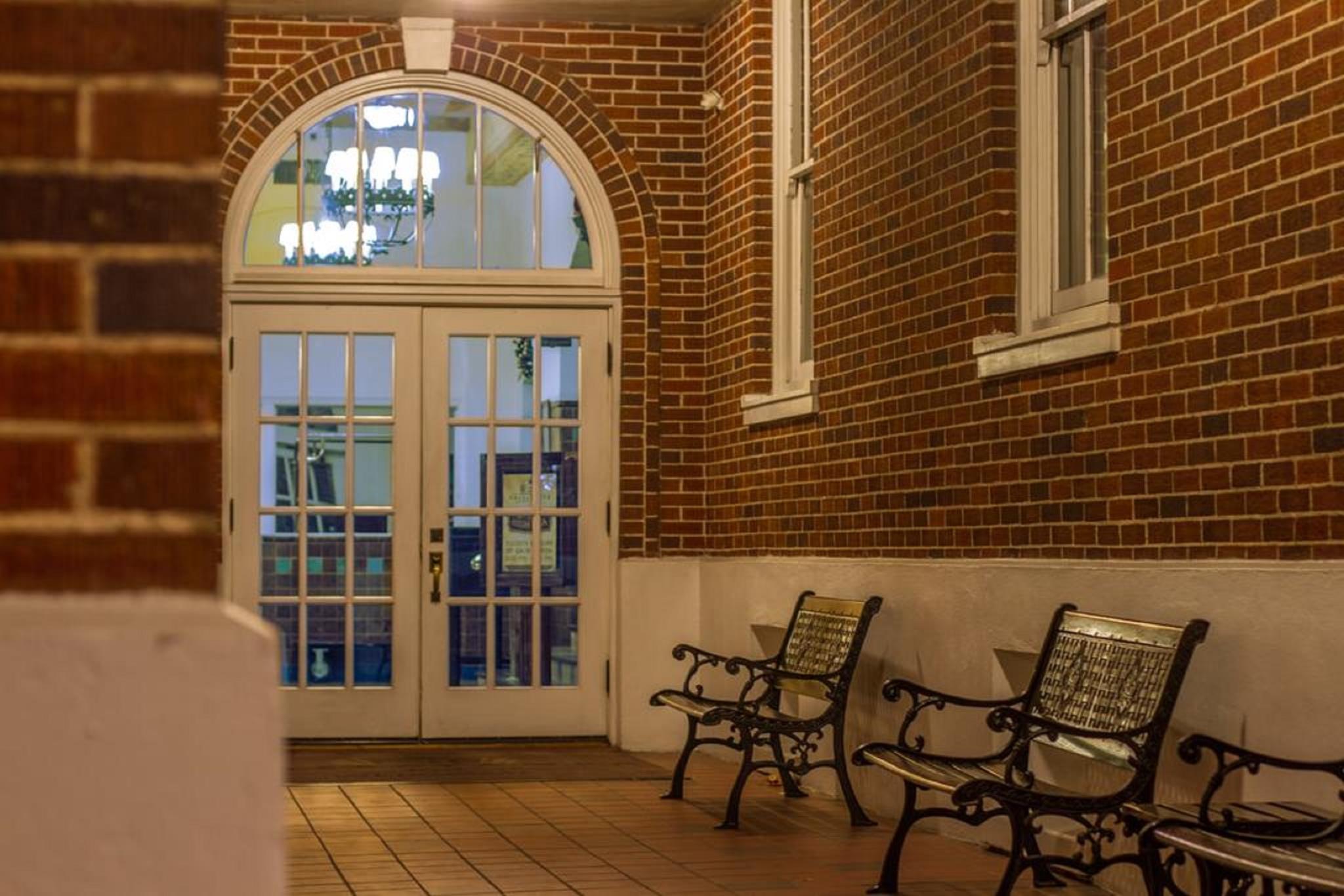 Ngoại cảnh khách sạn